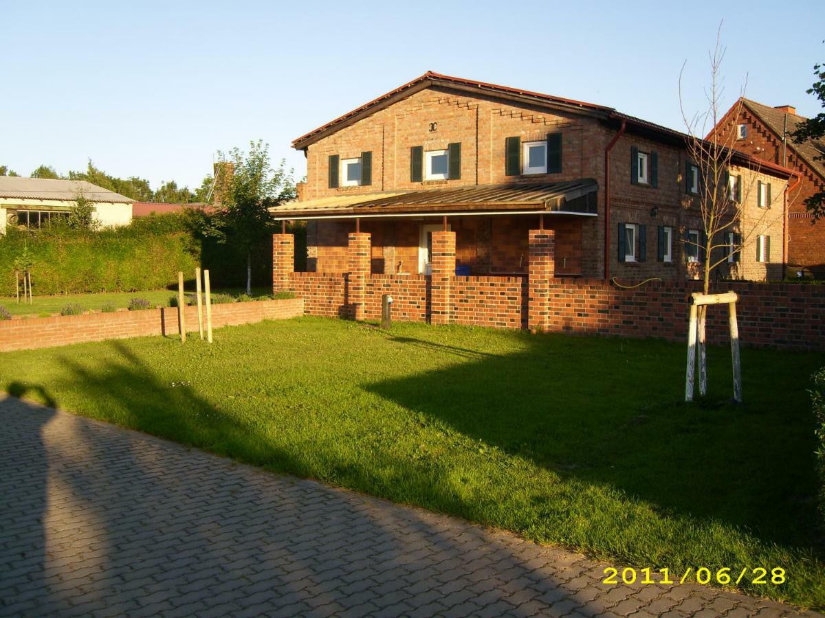 B & B Gross Methling Dargun Экстерьер фото